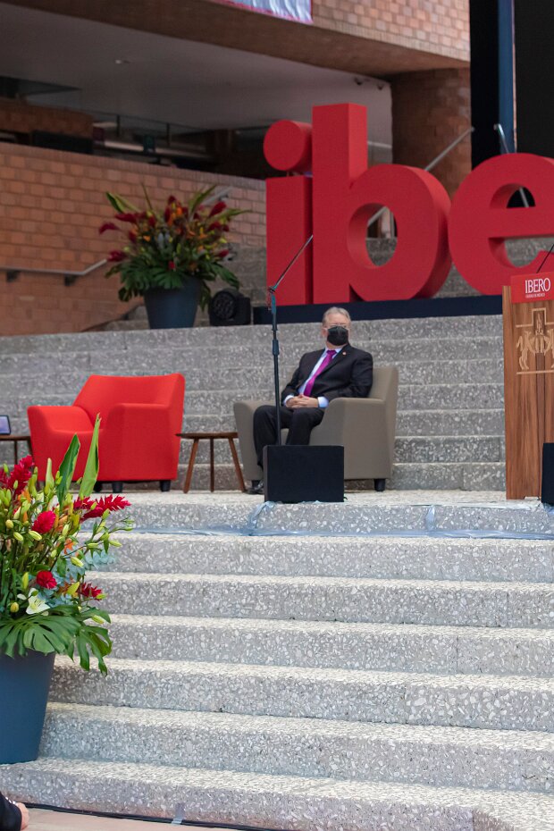 Toma de posesión, rector Dr. Luis Arriaga Valenzuela